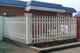 通(tong)透(tou)圍欄(lan)